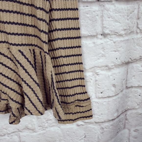 We The Free Auntie Em Peplum Striped Thermal - Picture 5 of 7